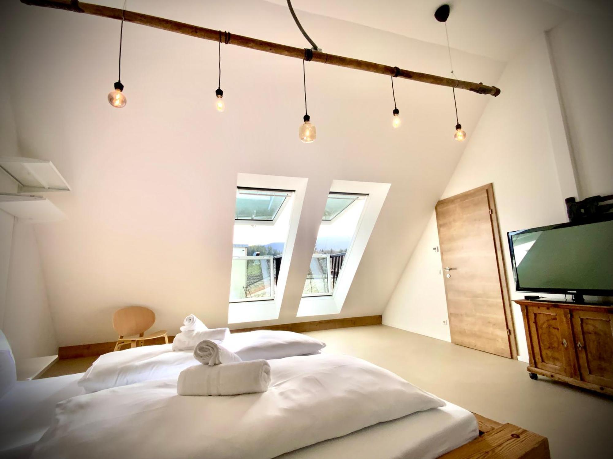 Waterfront - Urbane Eleganz Am Bachufer Apartment Villach Exterior photo
