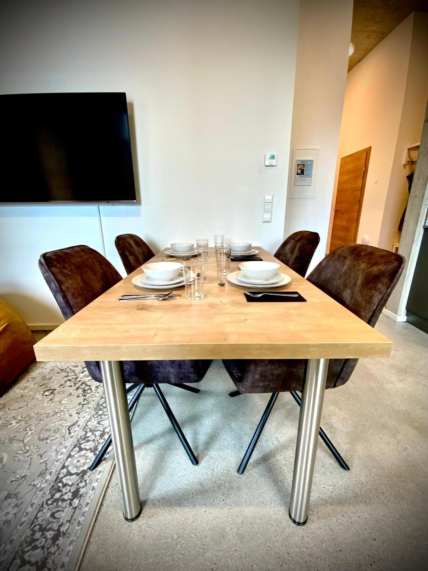 Waterfront - Urbane Eleganz Am Bachufer Apartment Villach Room photo